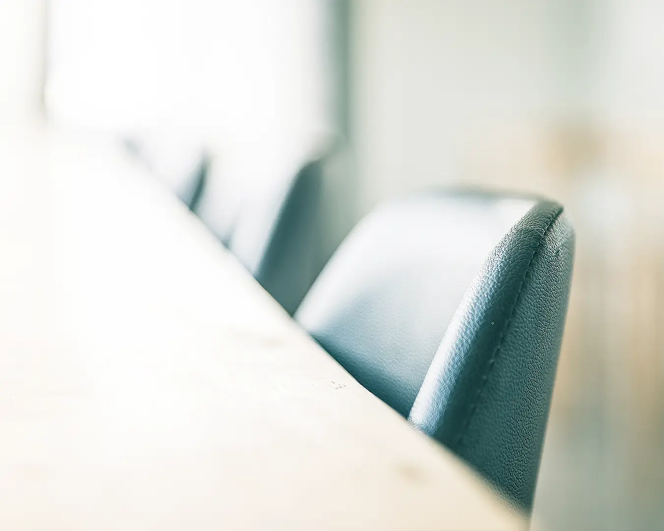 Empty restaurant table symbolizing unused dining space and customer retention challenges